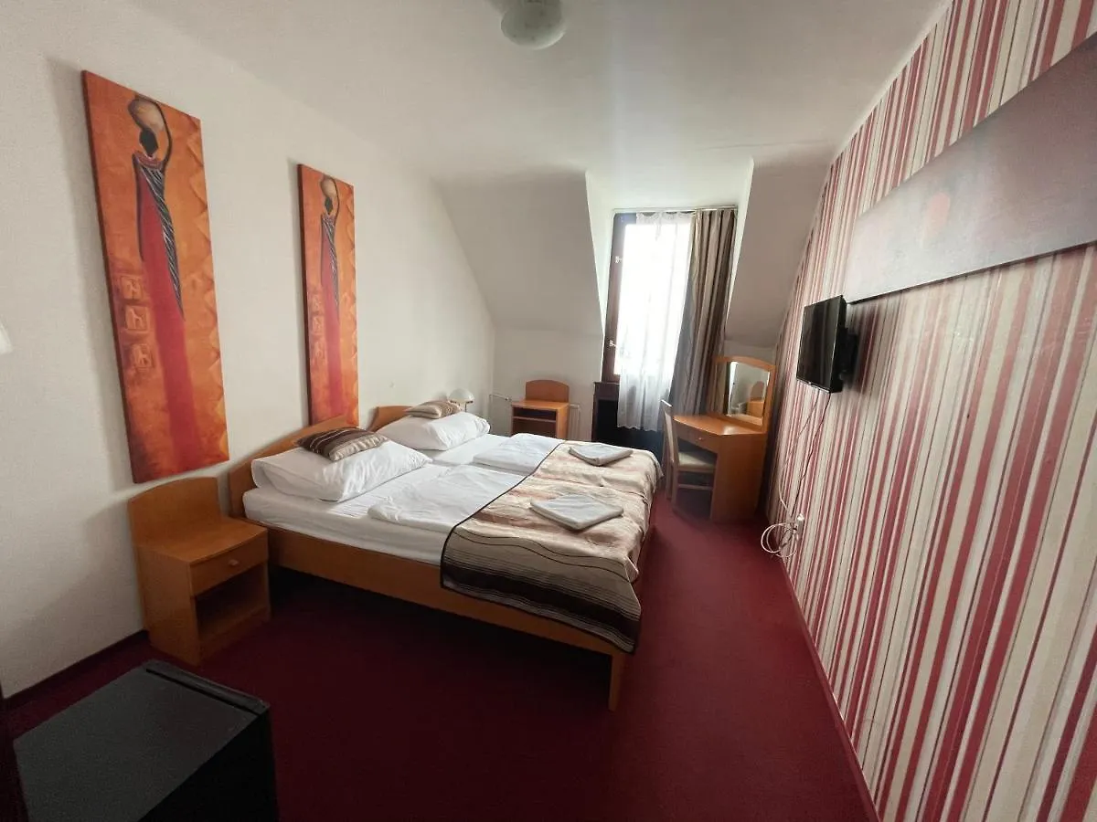Hotel Minaret&Etterem Eger