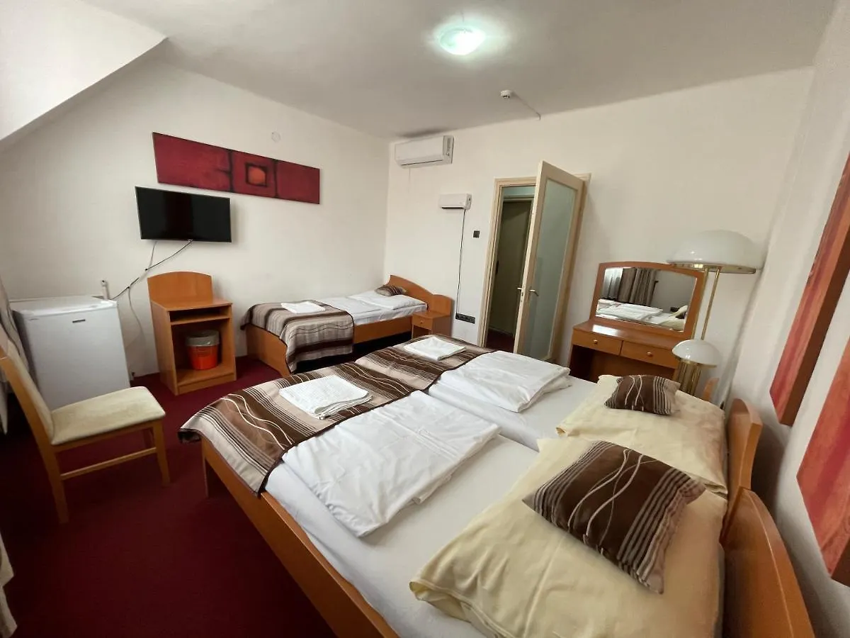 Hotel Minaret&Etterem Eger