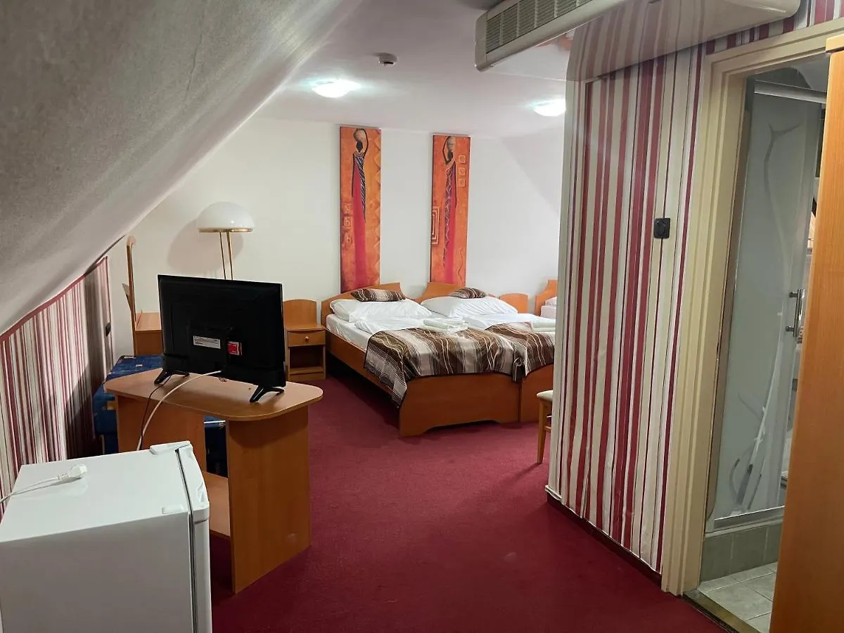 Hotel Minaret&Etterem Eger