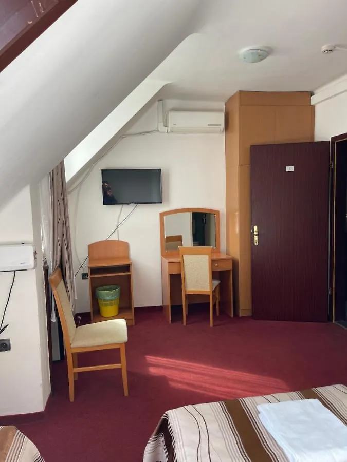 Hotel Minaret&Etterem Eger