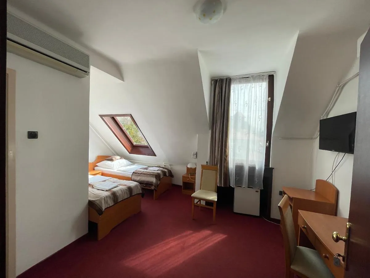 Hotel Minaret&Etterem Eger