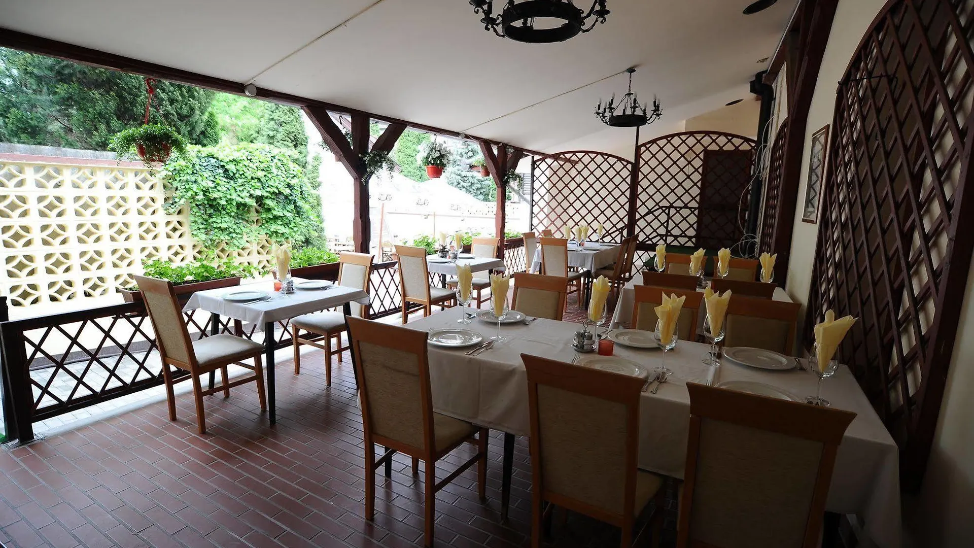 Hotel Minaret&Etterem Eger